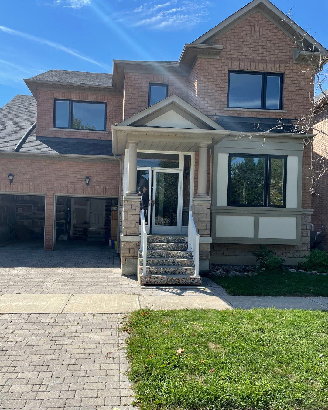 Casement windows Toronto — modern vinyl window installations for homes across the GTA, combining energy efficiency, style, and durability.