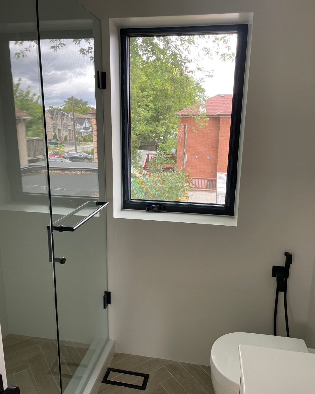 Casement windows Toronto — modern vinyl window installations for homes across the GTA, combining energy efficiency, style, and durability.