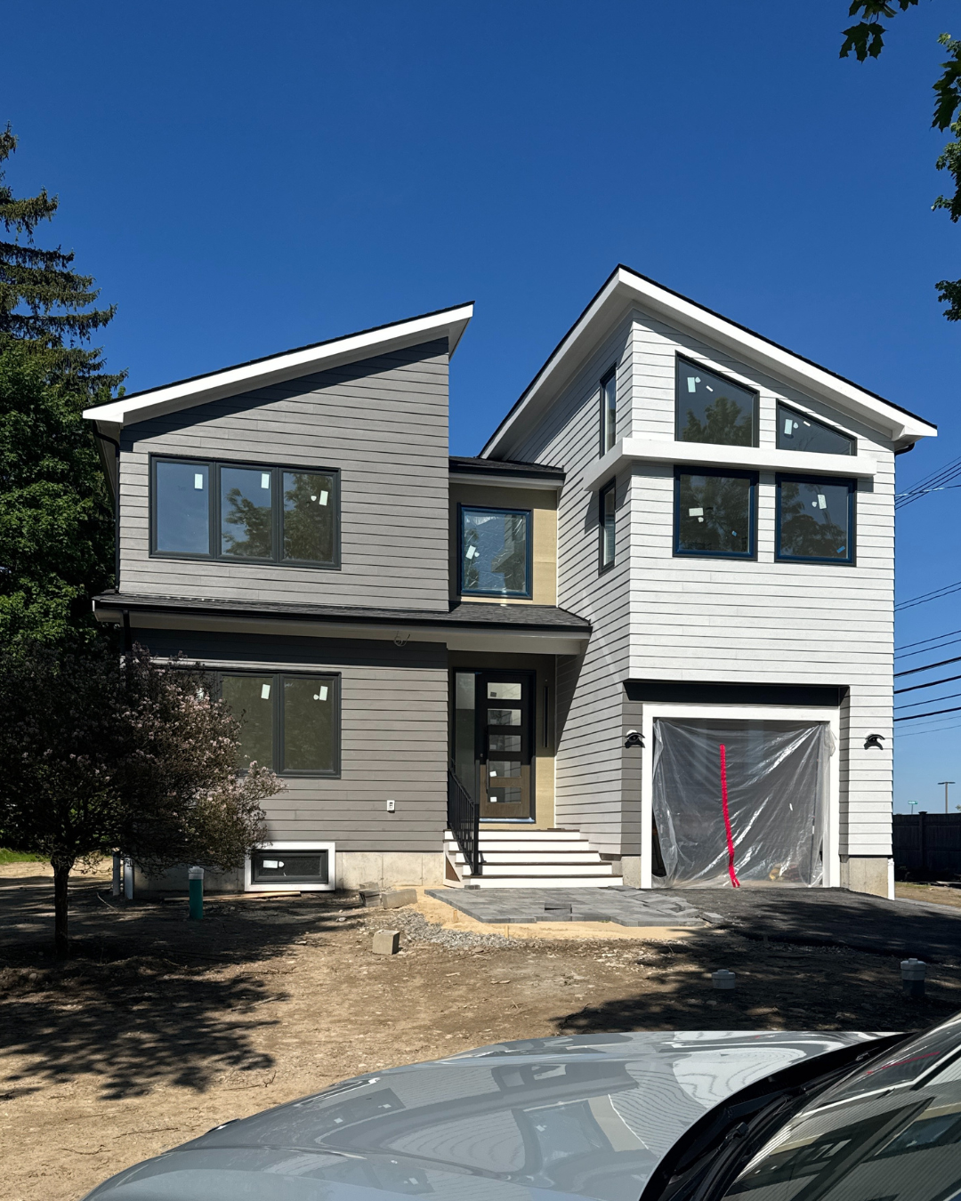 Casement windows Toronto — modern vinyl window installations for homes across the GTA, combining energy efficiency, style, and durability.