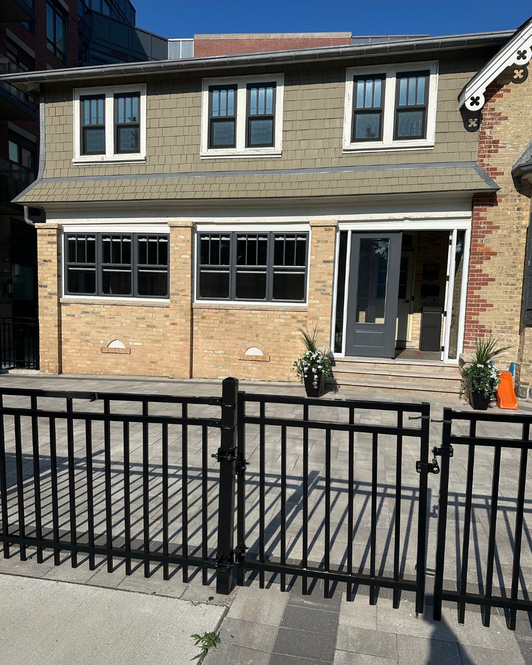 Modern Hung Windows in Toronto home – energy-efficient vinyl design with easy tilt cleaning and smooth operation.