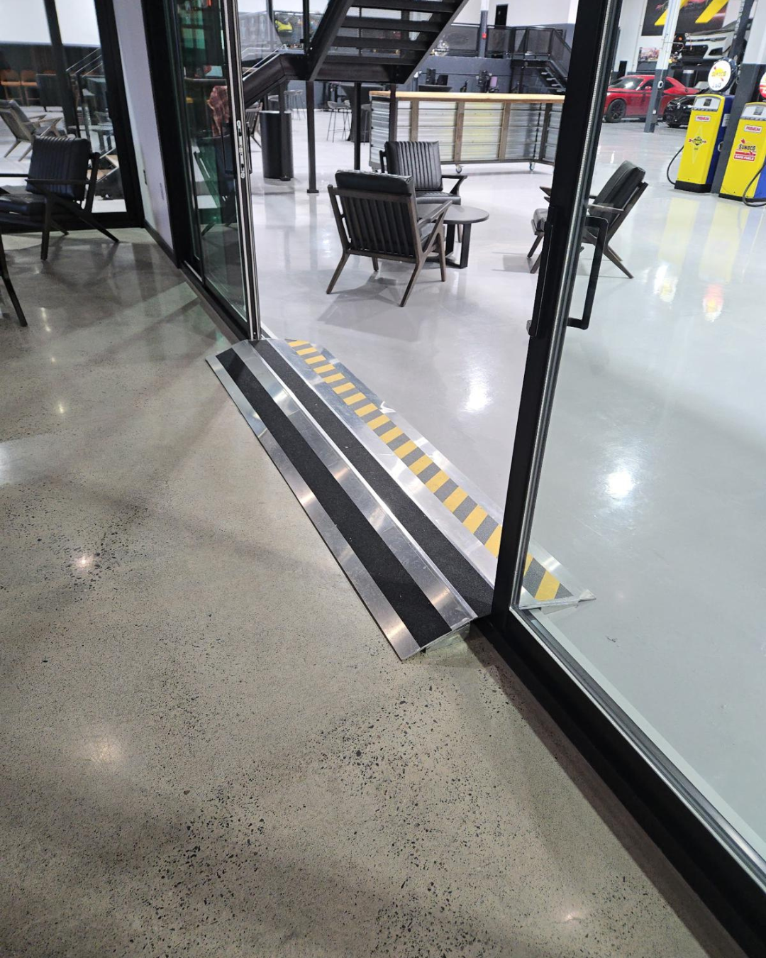 Commercial Vinyl Windows & Sliding Doors (4)